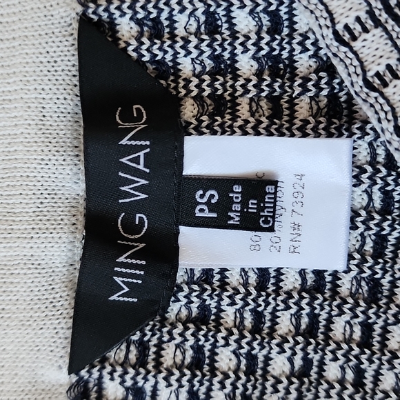 Ming Wang white/black tile print knit skirt-PS - Picture 3 of 6